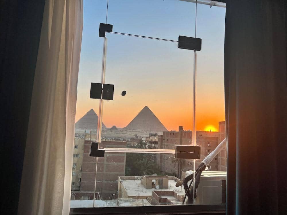 Pyramids Fort View Hotel