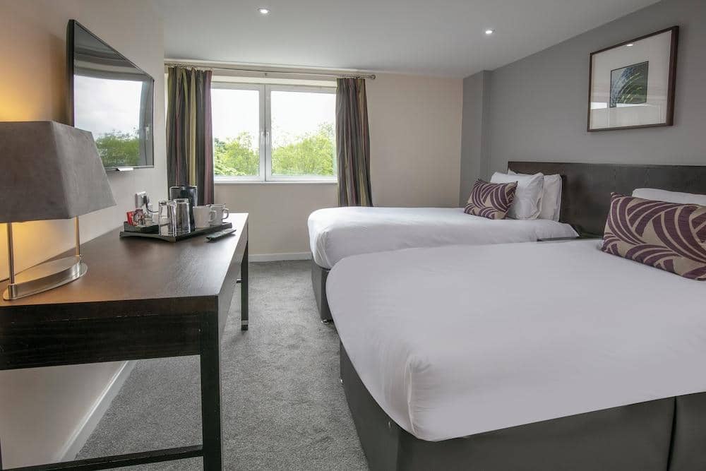 Suites Hotel & SPA Knowsley — 4