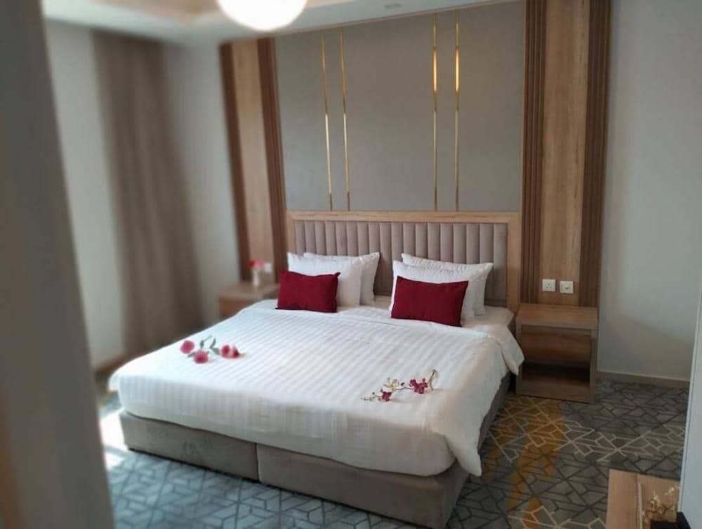 Golden New Umu Alquraa Hotel — 4