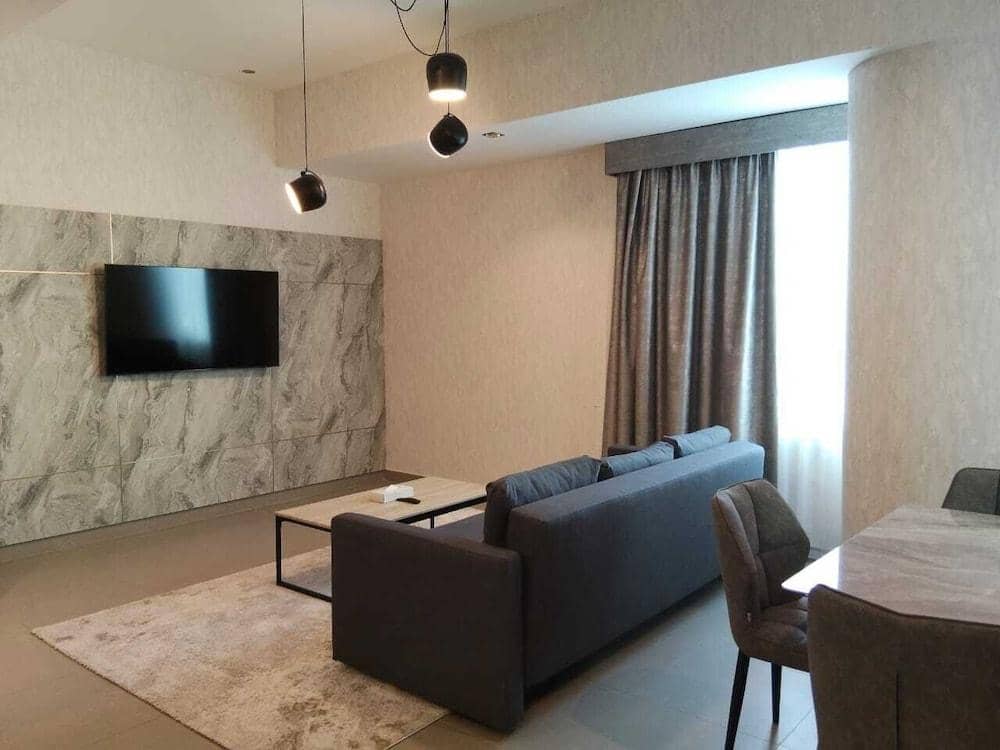 Best Western Plus Dubai Academic City Hotel — 3