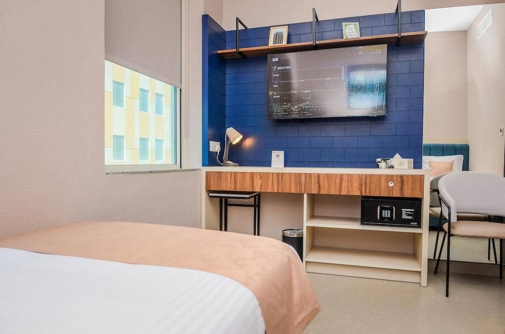 Best Western Plus Dubai Academic City Hotel — 5