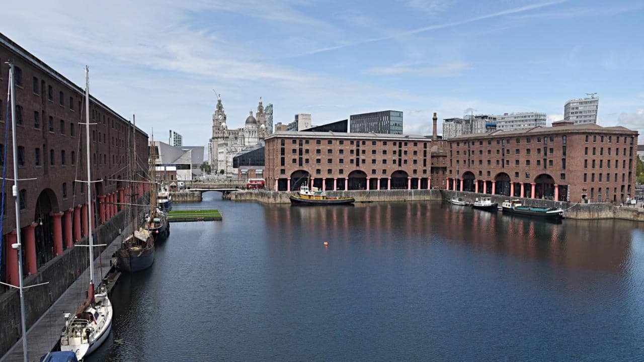 Holiday Inn Express Albert Dock — 2