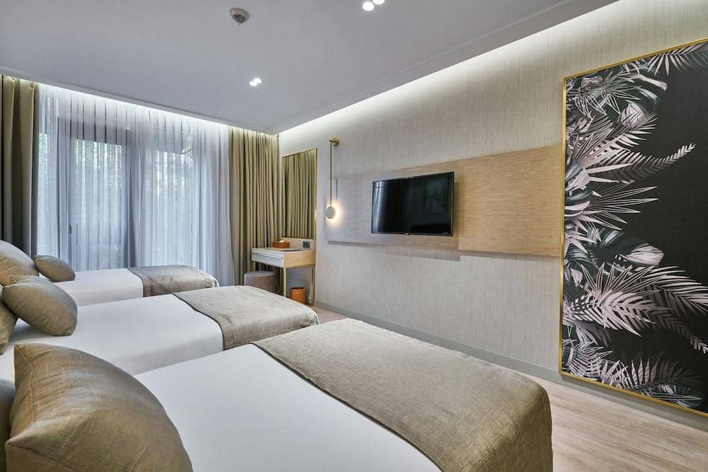 Rayelin Hotel Old City — 4