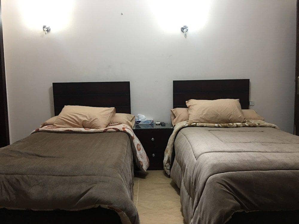 Sunshine Pyramids INN — 2