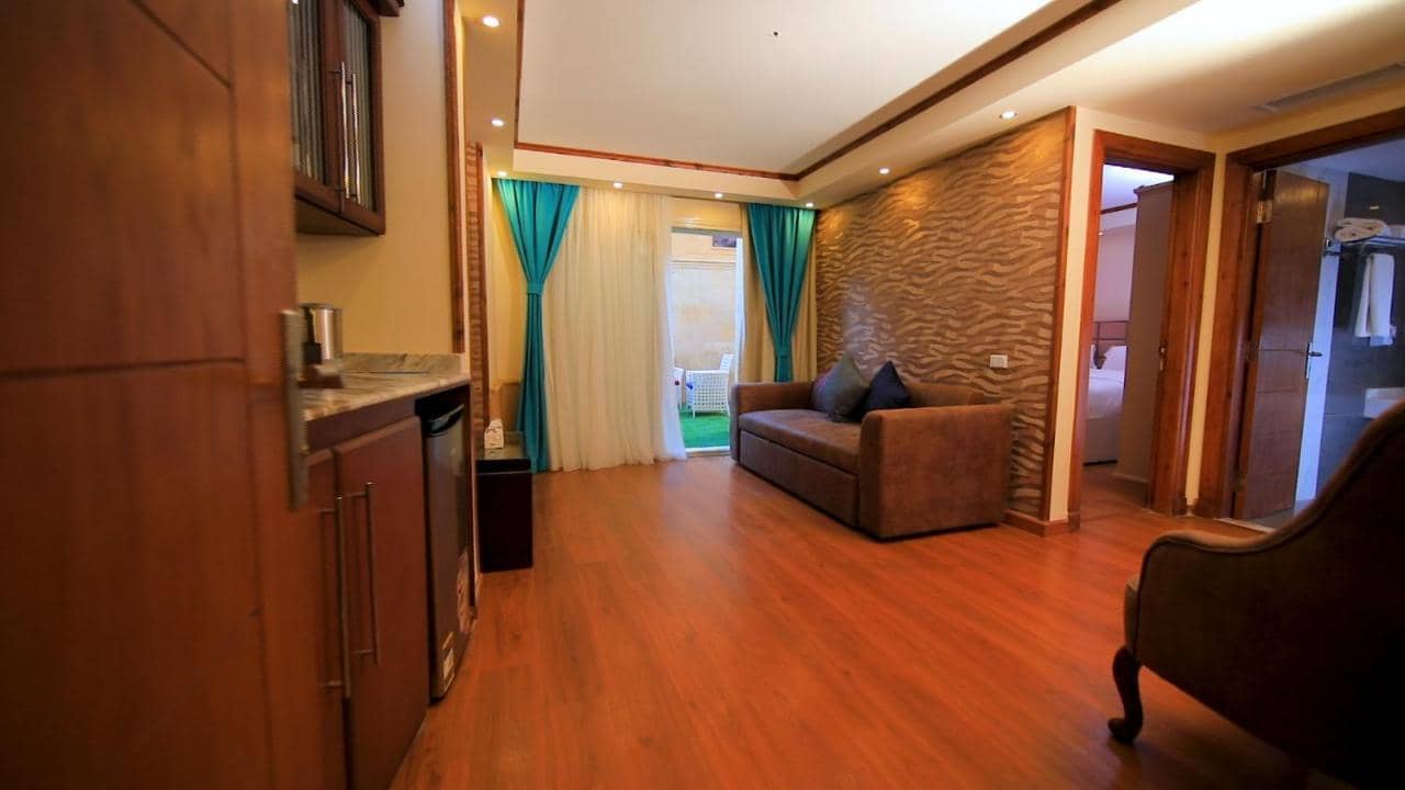 Villa 14 Suites — 2