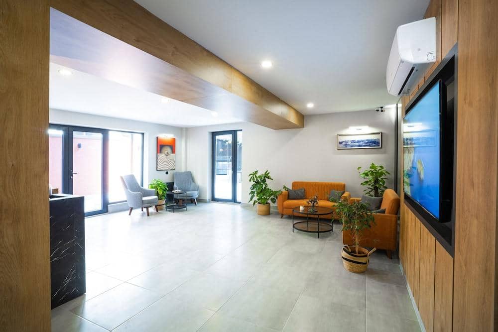 Leliko Suites — 3