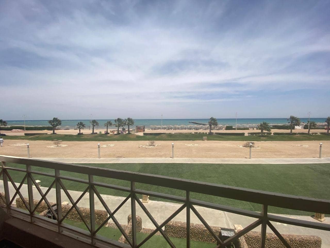 Porto South Beach Royal Sea View Families صف اول بحر مباشر — 5