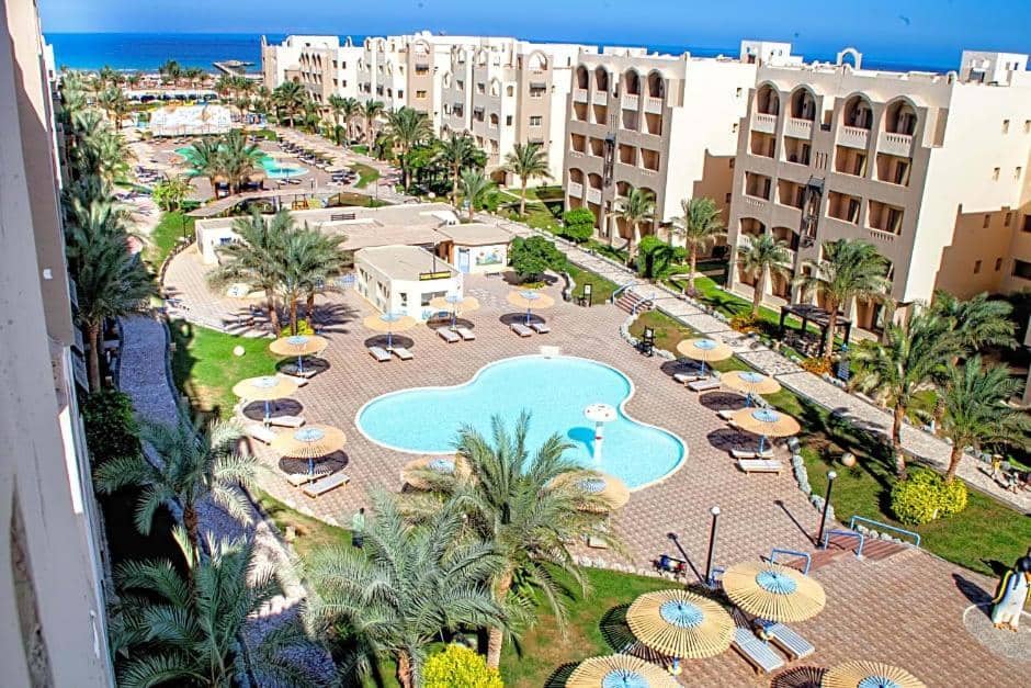Apartment at Nubia Aqua Beach Resort — 2