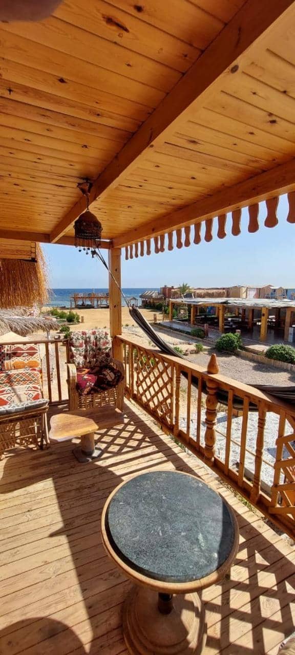 Green Beach Camp & Hotel — 4