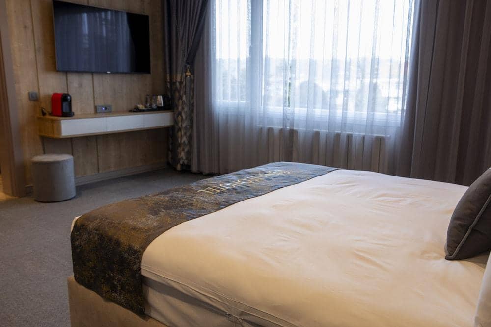 Mateo Hotel — 4