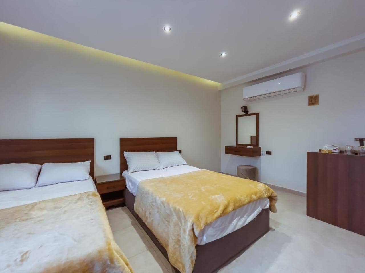 King Khufu Pyramids View Hotel — 5