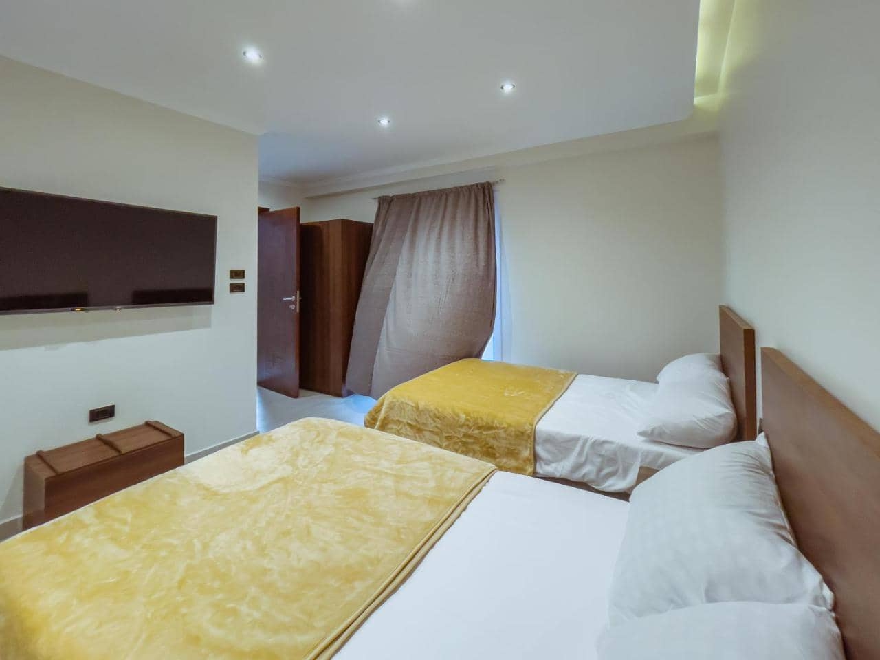 King Khufu Pyramids View Hotel — 2