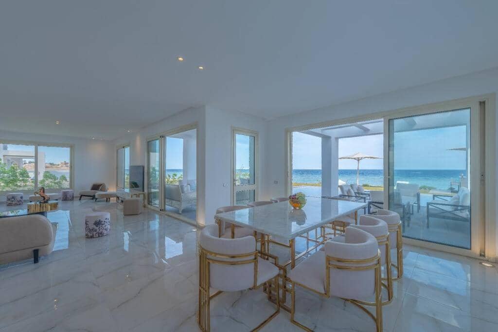 Royal Villa on the Beach — 3