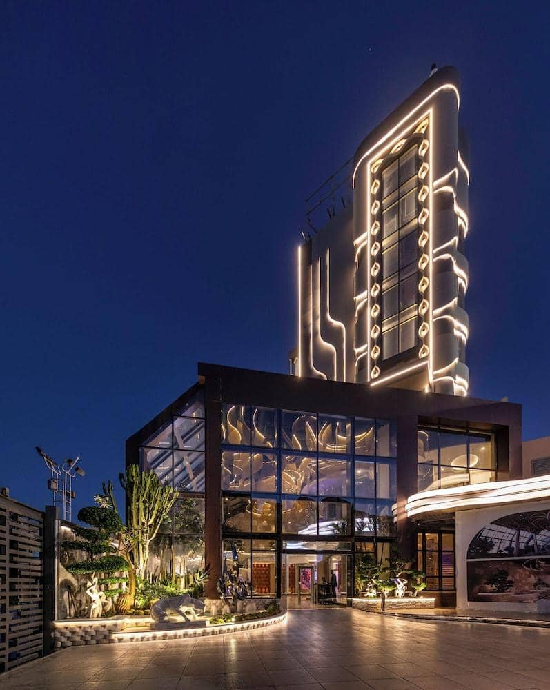 Mirage Hotel & Conference Center