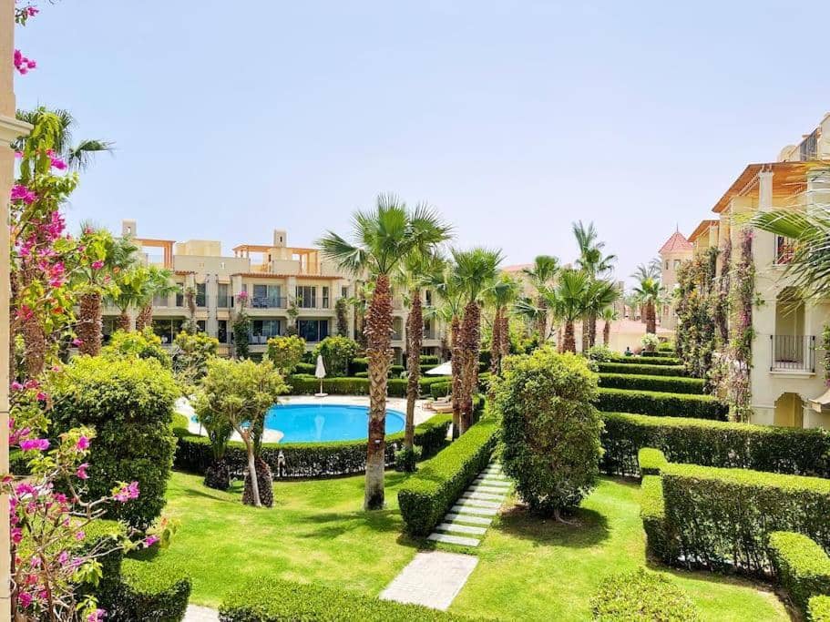Stunning Pool View 1bed Private Beach Access, Veranda Sahl Hasheesh (Adults Only)
