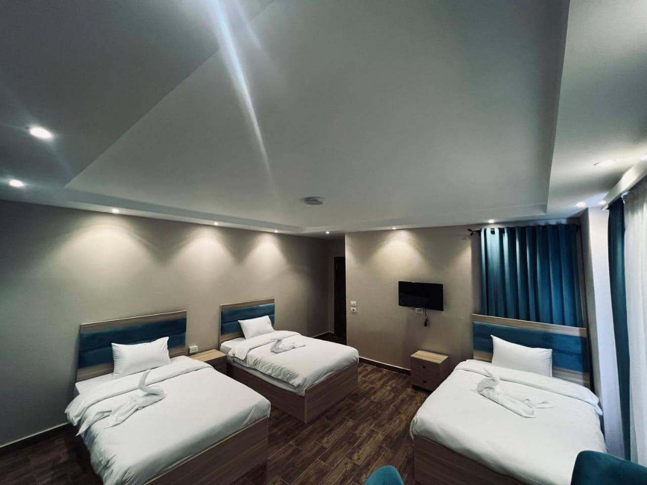 Golden Gem Hotel — 4