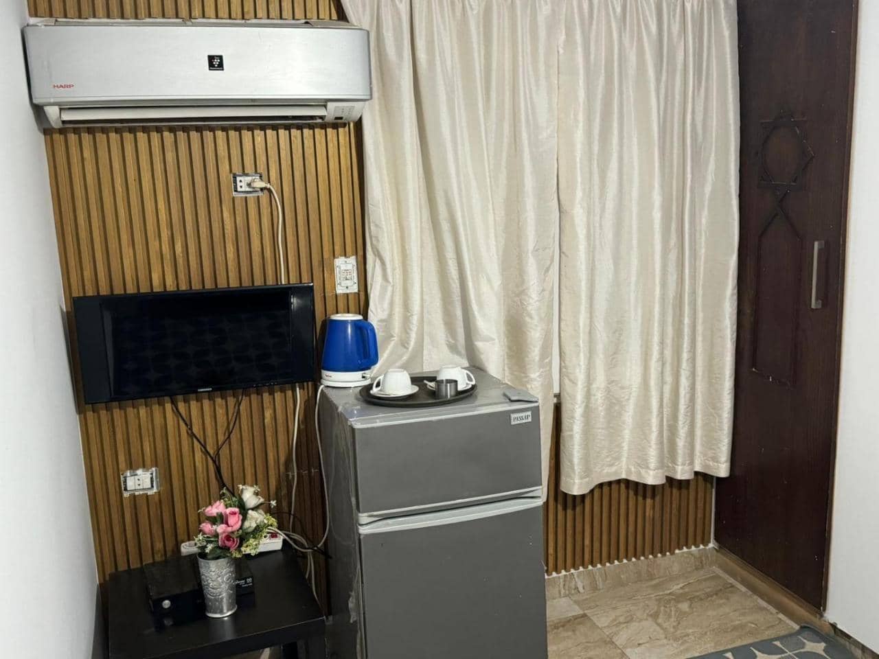 Downtown Hotel — 3