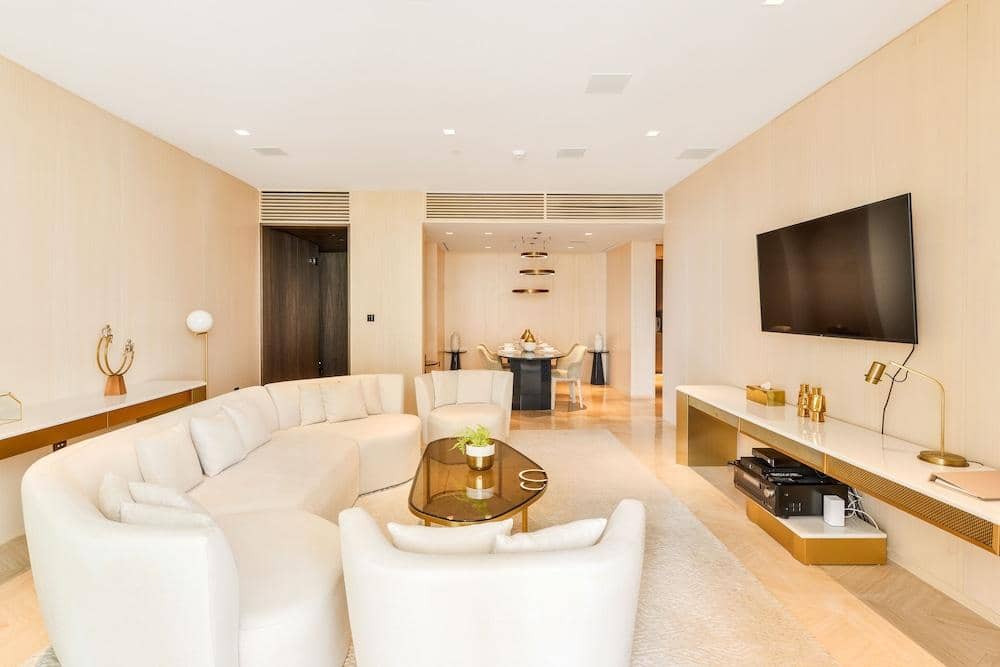 Maison Privee - Elegant Apt with Sea Views at Five Palm Jumeirah