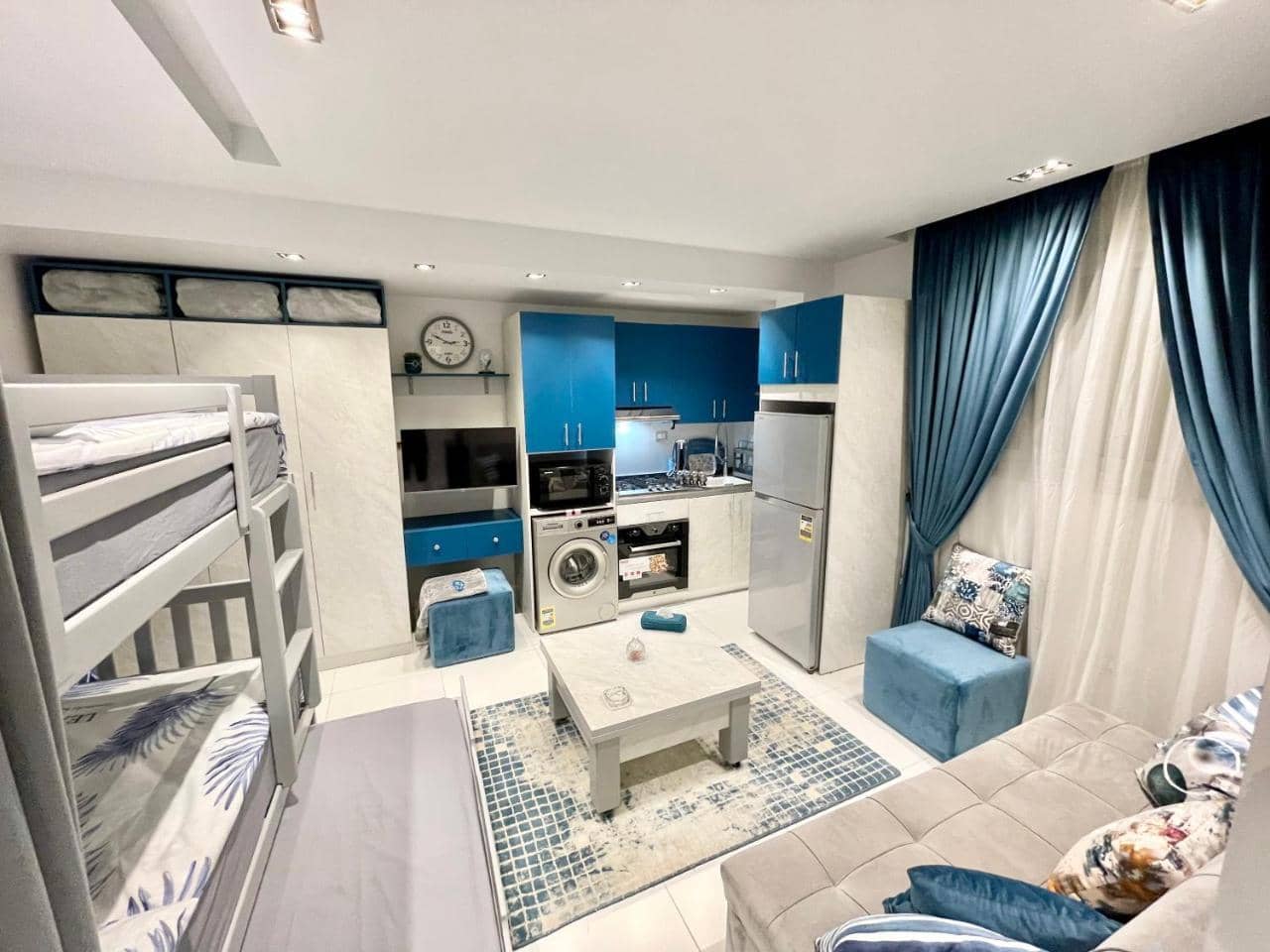 Luxury Studio House 589-2 — 3
