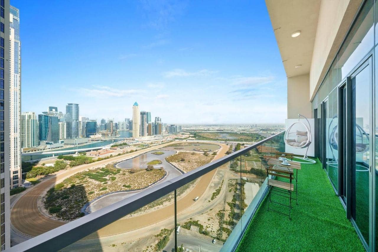 High-Floor 2br in Aykon City Spacious, Good View