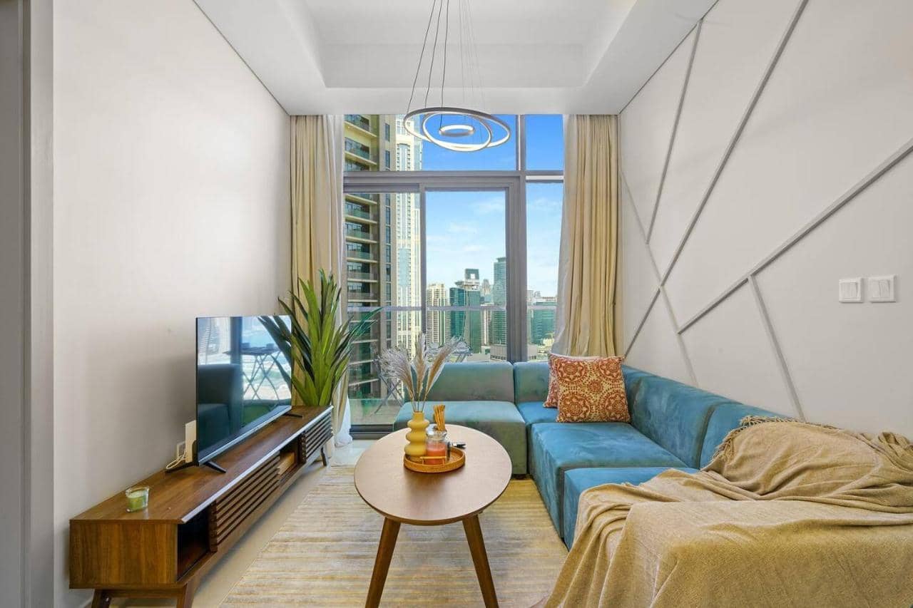High-Floor 2br in Aykon City Spacious, Good View — 4