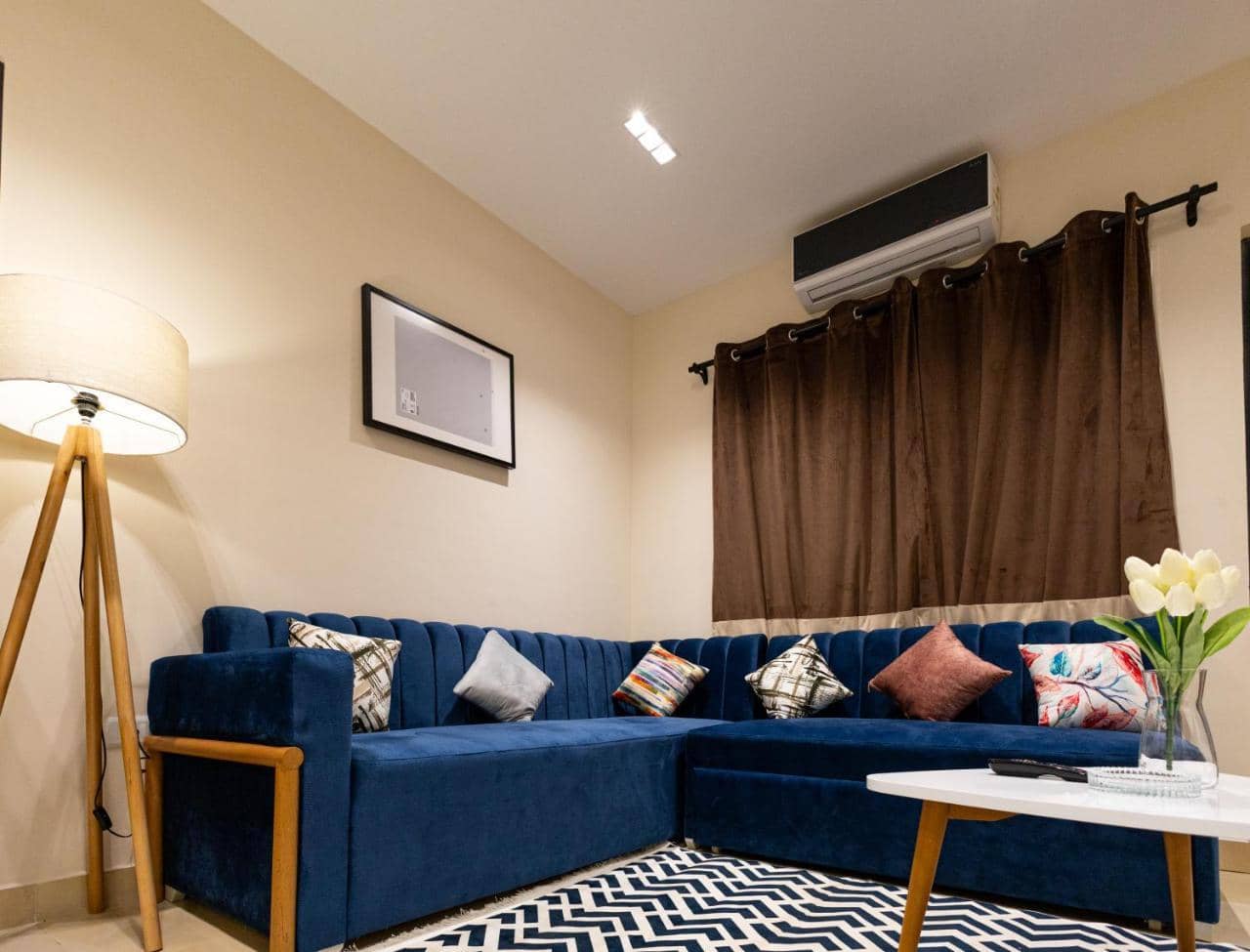 Marron Studios 5 New (Adults Only)