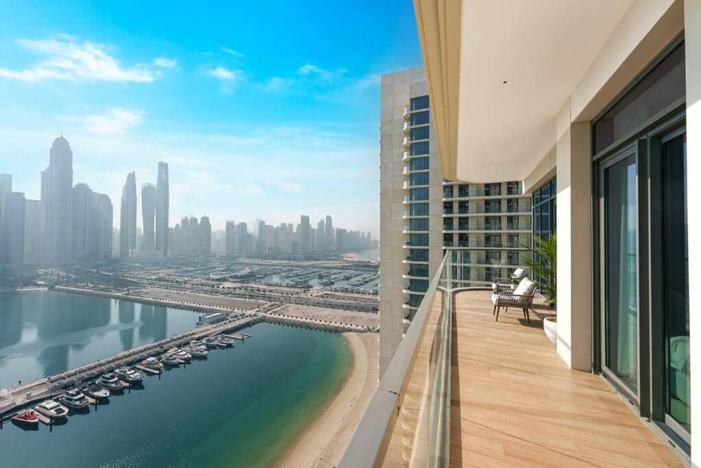 Upscale Family Friendly 4 Bedroom on Private Beach with Amazing Views — 2