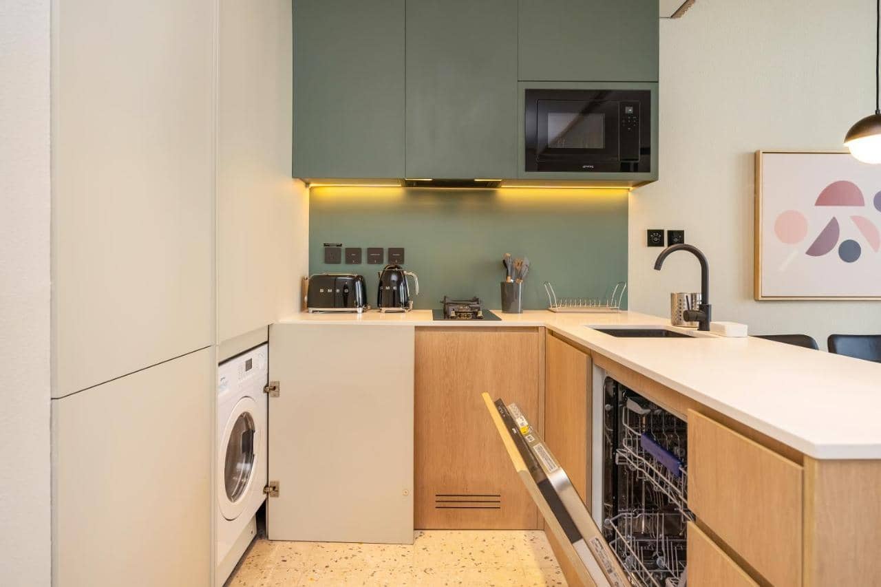 Fam Living - Upside Living - Wfh Friendly-Business Bay (Adults Only) — 3