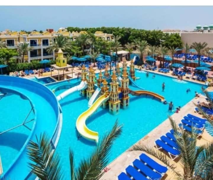 Mirage Bay Beach And Aqua Park Hurghada Egypt — 5