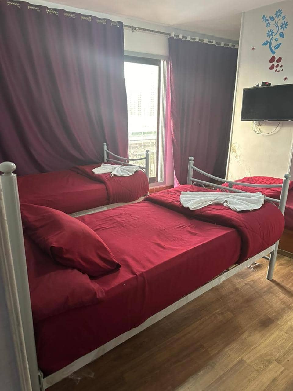 Al Waha Hostel (Adults Only) — 4
