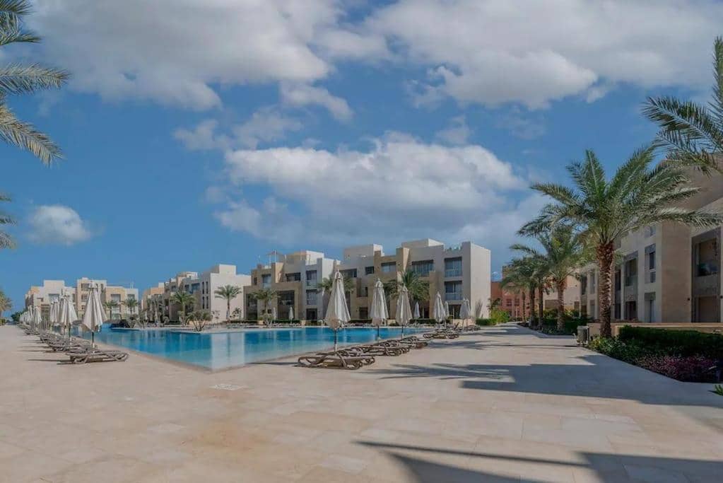 Mangroovy - Spacious Boho 2 Br Pool View (Adults Only) — 4