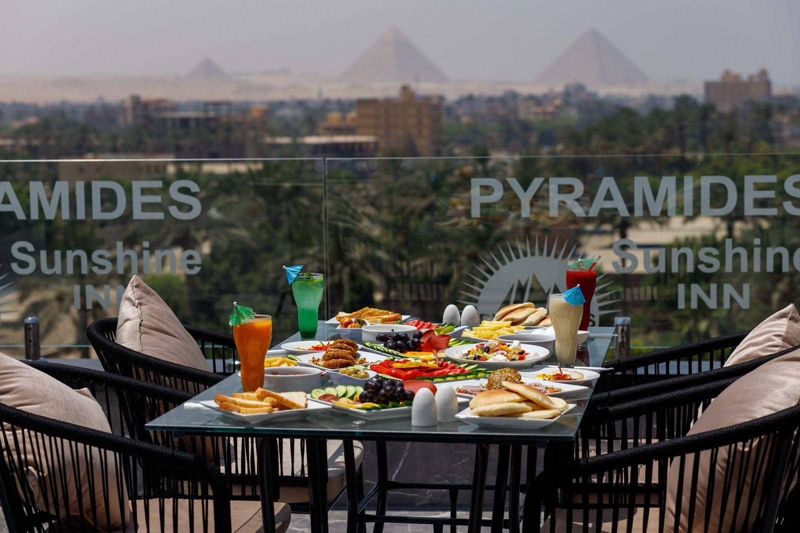 Pyramids Sunshine Inn