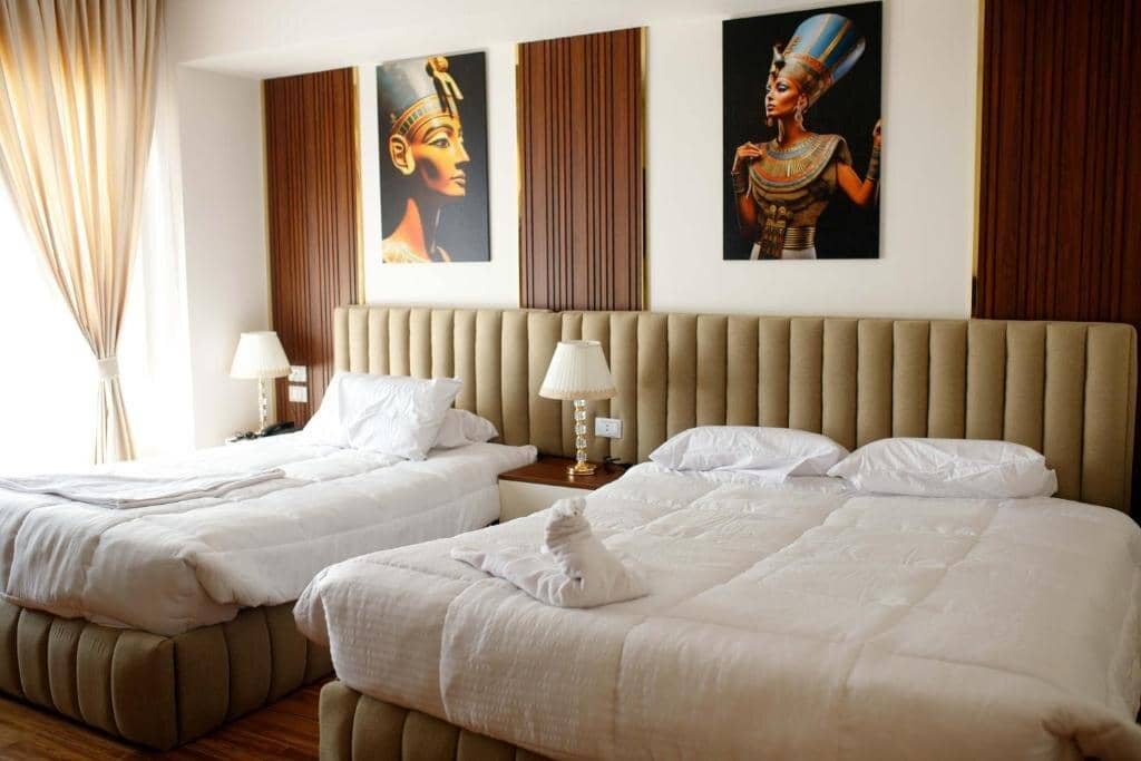 Pyramids Sunshine Inn — 5