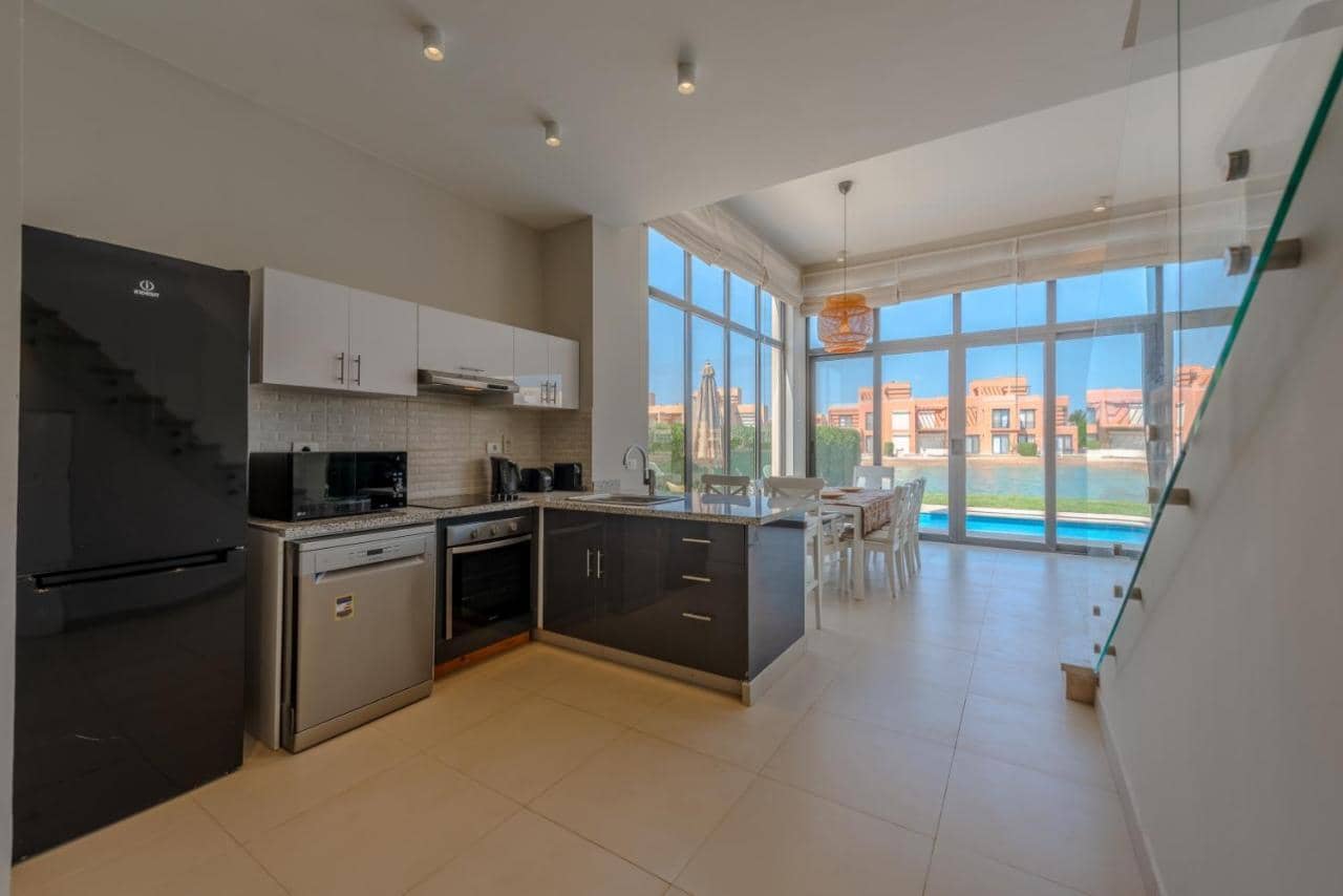 Elegant 4br in Tawila, Gouna. Private Pool, Lagoon — 3