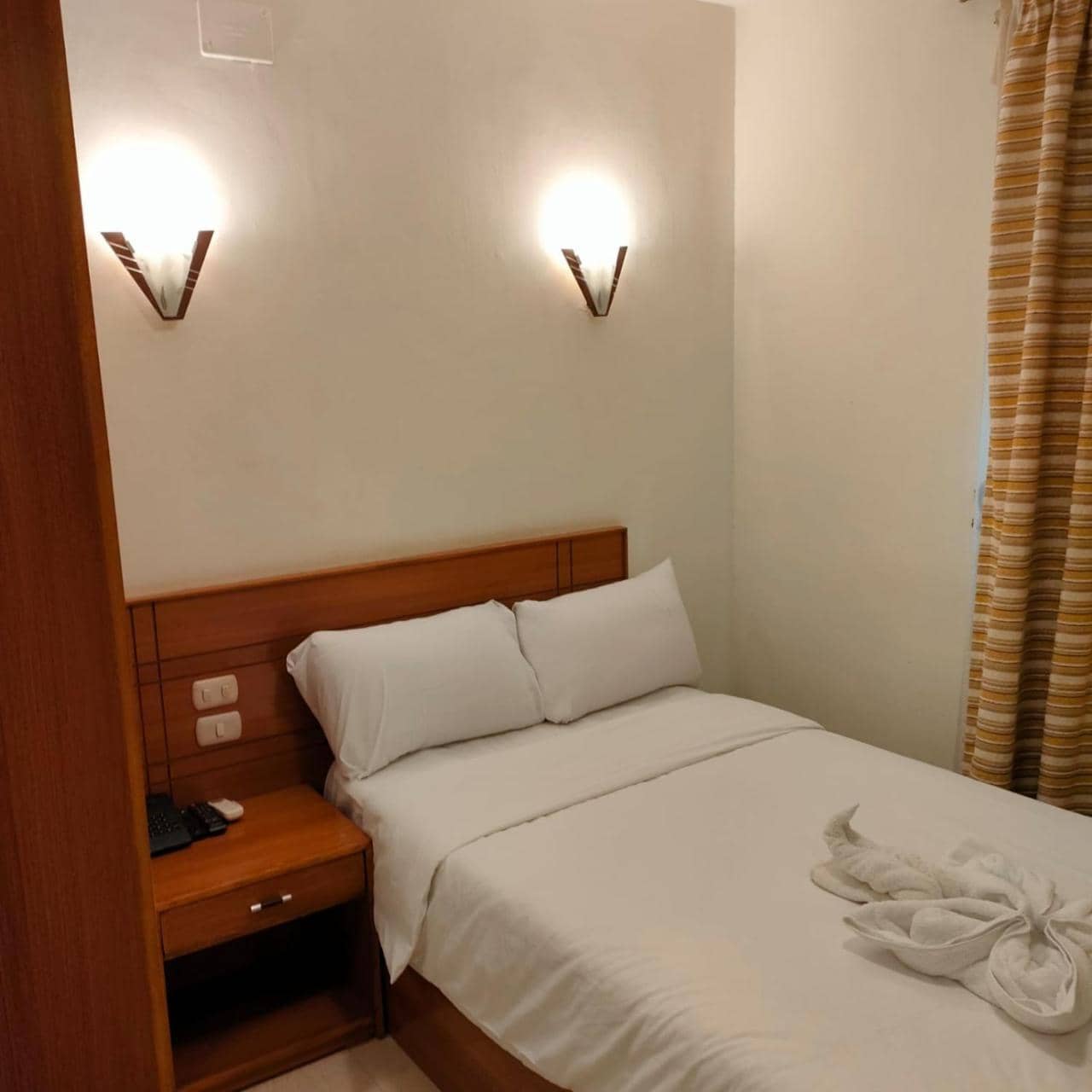 نادى البحارة الدولى بالسويس (Adults Only) — 2