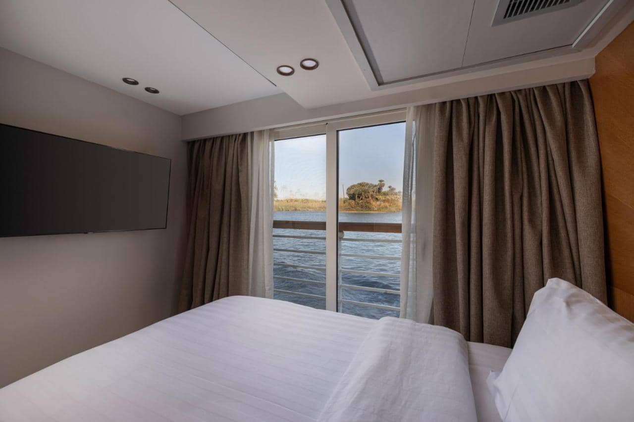 Tia 4 Nights Nile Cruise From Luxor To Aswan Check in Monday — 2