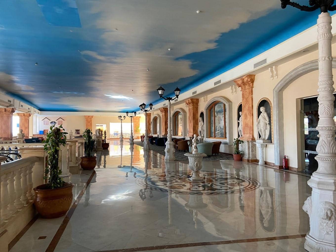 Titanic Palace And Aqua Park — 2