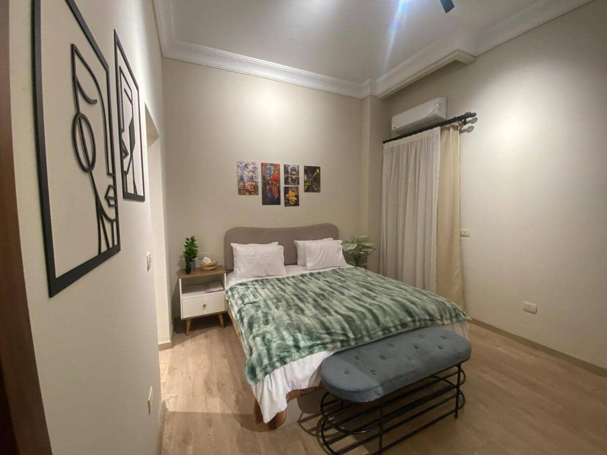 Peaceful Patio 2br at Auc & Westin Hotel — 5