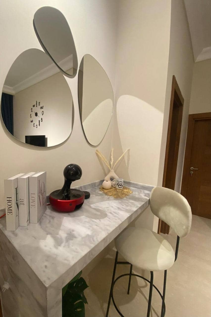 Peaceful Patio 2br at Auc & Westin Hotel — 2