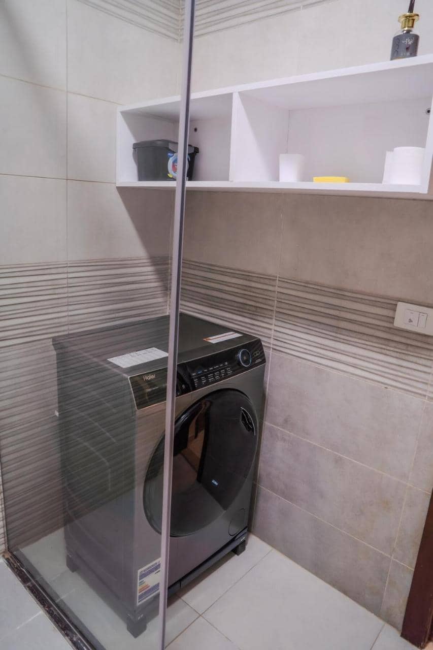 Luxe Penthouse & Open Terrace Balcony - Auc - Point 90 - New Cairo — 5