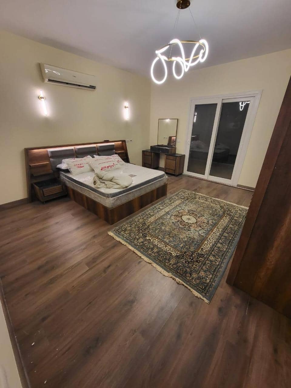 Vill in Elasema Eledaris Maksed Compound — 5