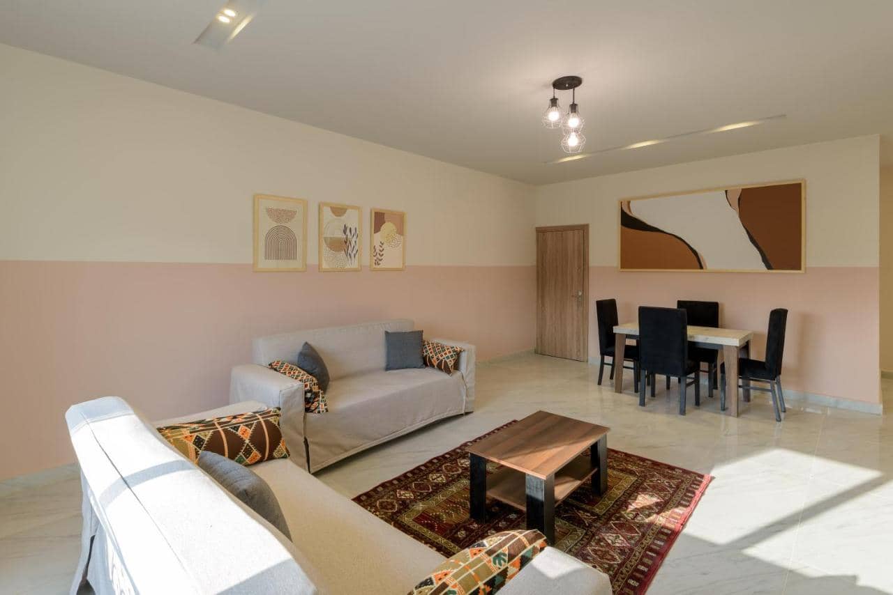 Travelholic 90 Residence — 5