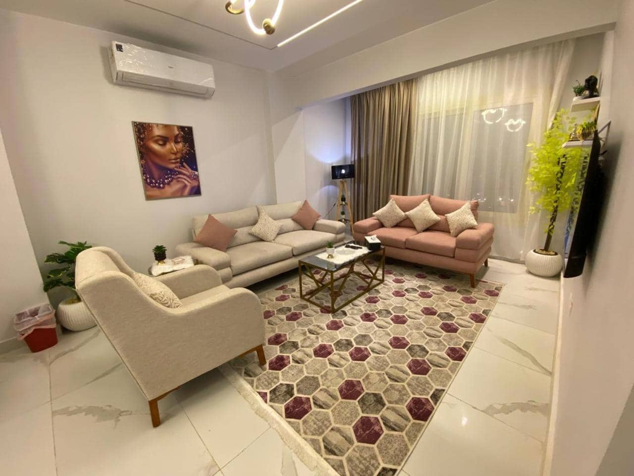 شقه فندقيه التجمع الخامس 0306-888-0106