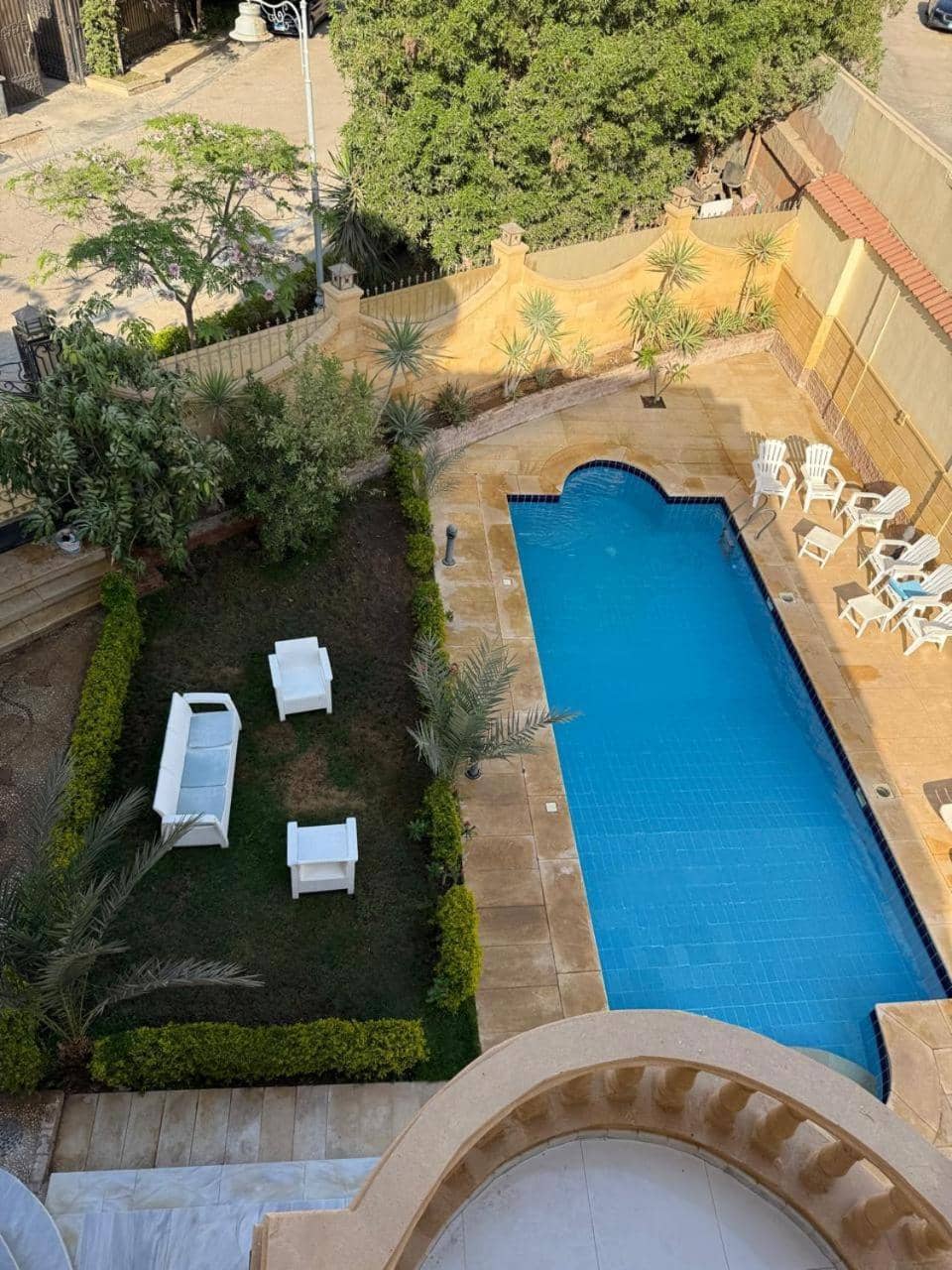فيلا فندقيه مع حمام سباحه وحديقه 0306-888-0106 — 4