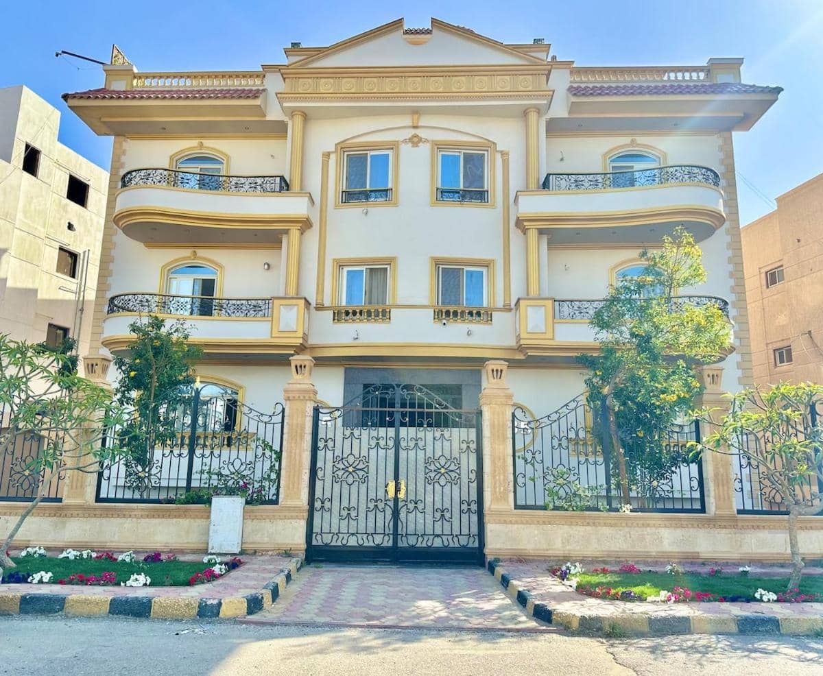 Luxury Studio — 3