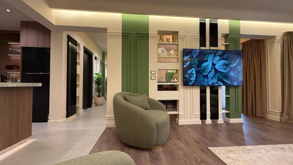 Luxurious 2 Bedroom Master Suite Guest Favorite in a Bnb