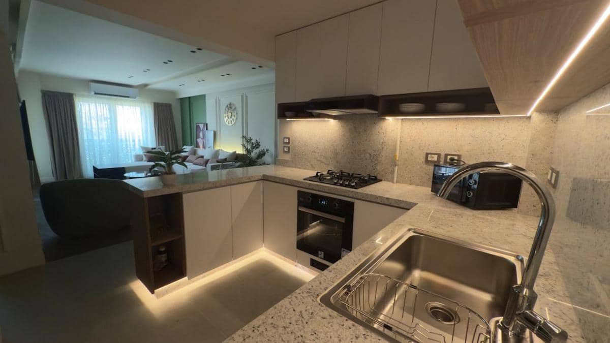 Luxurious 2 Bedroom Master Suite Guest Favorite in a Bnb — 2