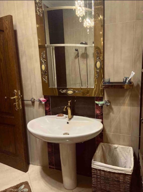 Sunny & Spacious Rooms Close To the Airport! — 4