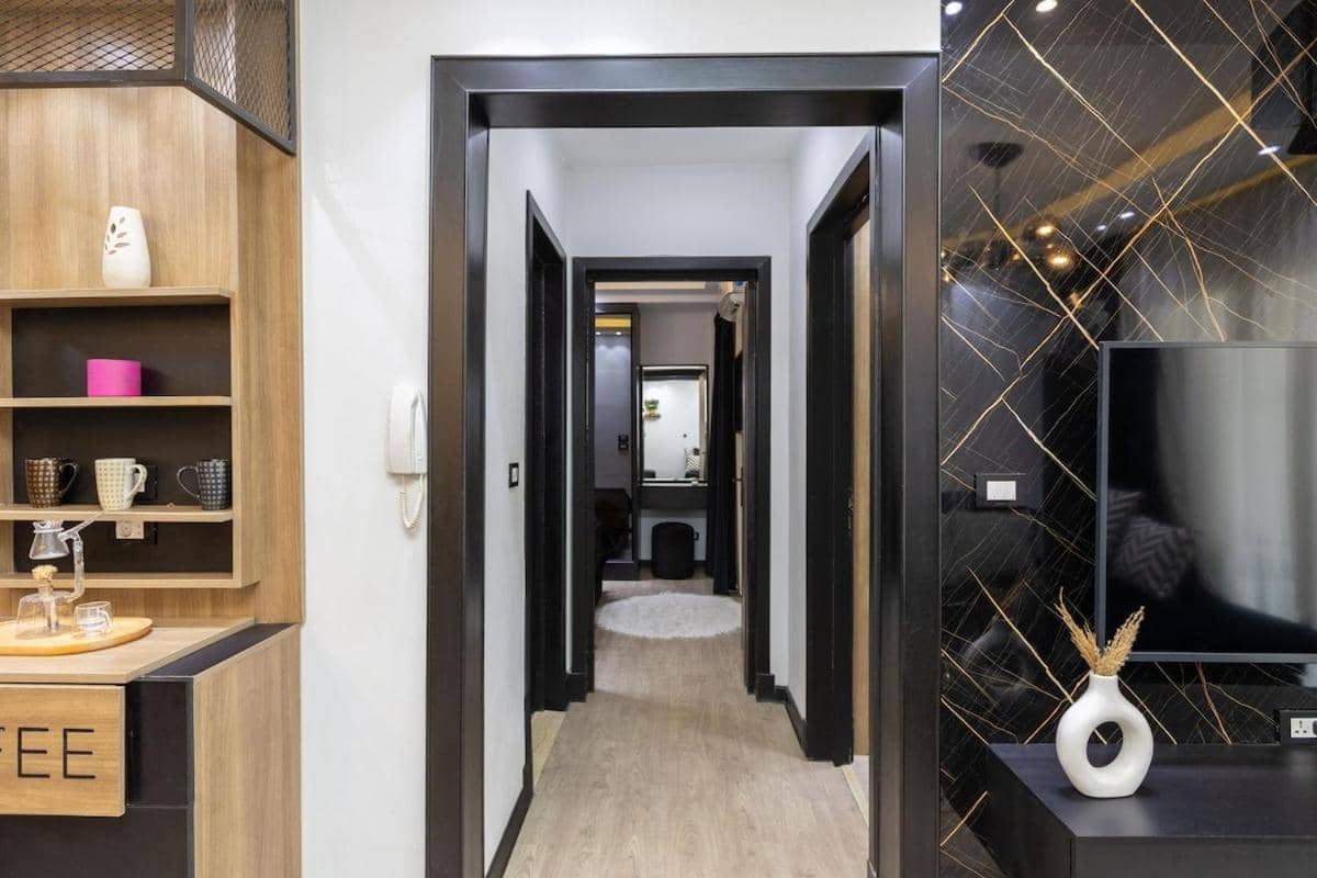 121/40/13 · Amazing Luxury 2br Apt Madinty Patio with Views! — 3
