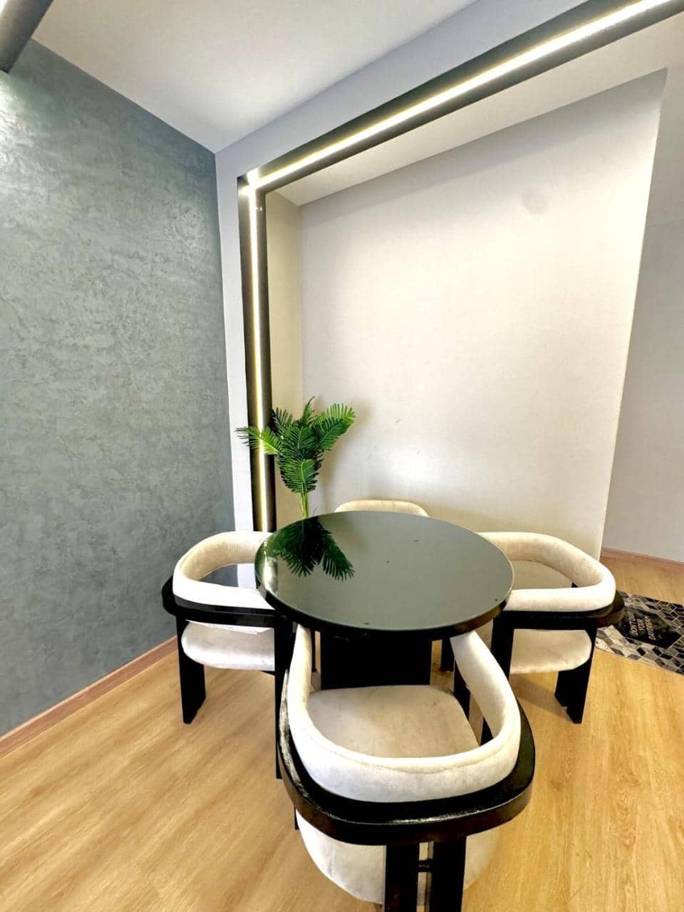 121-44-11 · Luxury Gem-> 1min Walk From Mall Madinaty+5g Wifi — 4